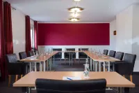 Tryp by Wyndham Bremen Airport Hotel a Stuhr