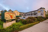 Ascot Suites Morro Bay Hotels near Morro Rock