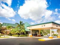 Super 8 by Wyndham North Palm Beach Hotels in Palm Beach County
