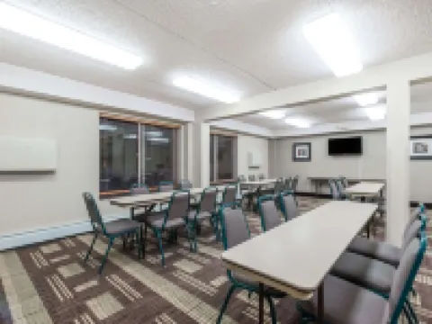 Days Inn by Wyndham Bismarck Hotels in Bismarck