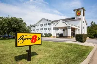Super 8 by Wyndham Union Hotels near Central Methodist University - Union
