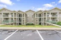 Veltings Golf View Getaway - Holiday Hills Branson - Golf Resort - Outdoor Pools
