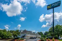 Quality Inn Lagrange East I-85 - parking