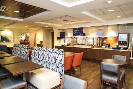 Holiday Inn Express & Suites Donegal