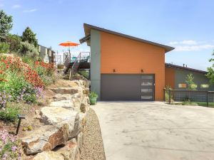 Stylish & Modern Boise Studio w/ Foothills Views!