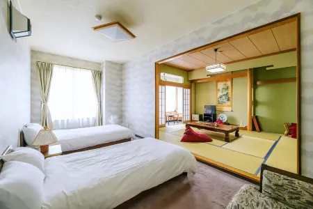 Isazawa Onsen Yumotokan Отели рядом со станцией JR Urasa station