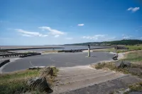 Beach View - 2 Bedroom Apartment - Llanelli