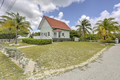 Lovely 'Sea Dreams Villa' w/ Private Beach & Deck! Hotels near MV Captain Keith Tibbetts