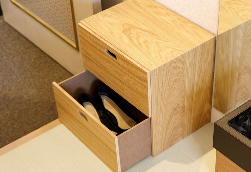 3. 프레지던트 호텔..