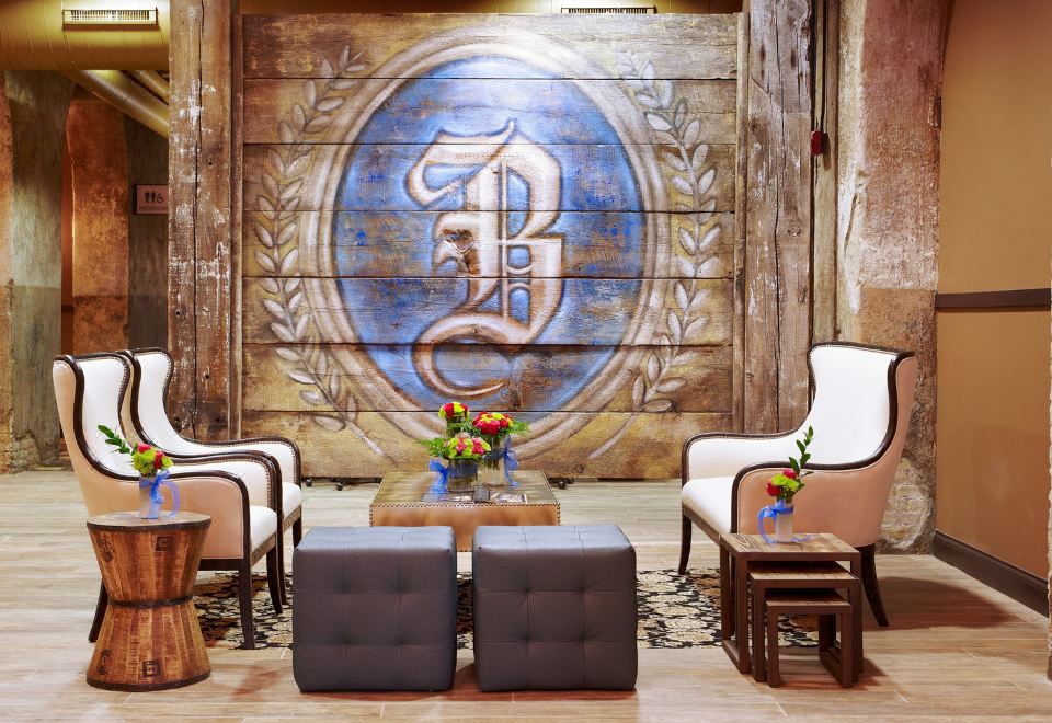 Brewhouse Inn And SuitesOver view