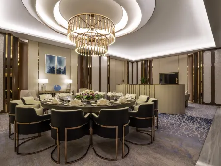 Pullman Suzhou Zhonghui Отели рядом с достопримечательностью «Soochow University(Yangchenghu Campus)»