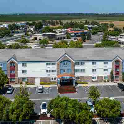 Candlewood Suites Turlock by IHG Hotel Exterior