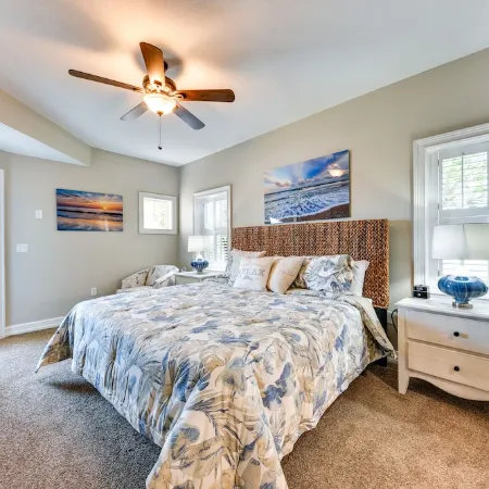 Pet-Friendly Fernandina Beach Condo Walk to Beach