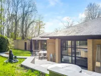 Picturesque Villa with Swimming Pool Hotels in 