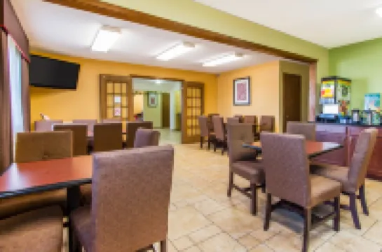 ควอลิตี้ อินน์ แอนด์ สวีทส์ ออตทัมวา นอร์ธ