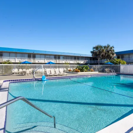 Days Inn by Wyndham Titusville Kennedy Space Center