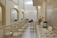Hotel & Suites Quinta Magna - 3-Star