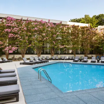 Bethesda Marriott Hotels near Fourth Presbyterian Church