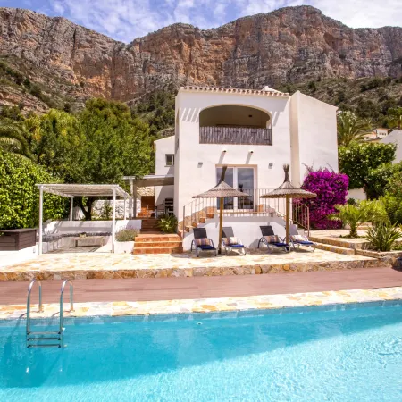 Villa El Camino