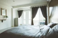 Posh 39 Hotels in Самфран