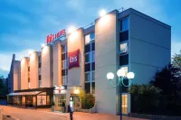 Hotel Ibis Paris-Gennevilliers. Hôtels à proximité de : E.Leclerc GENNEVILLIERS