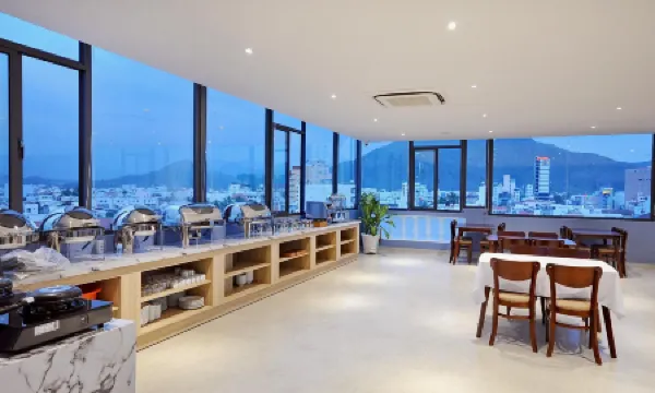 For You Hotel Отели рядом с достопримечательностью «Чамские Башни Понагар»