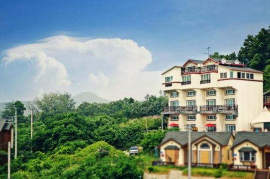 노을바다 펜션 외관 및 노을