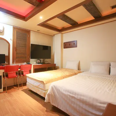 Sincheon Plus Hotels near Suseo Station