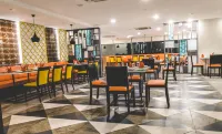 Kyriad Hotel Gulbarga by Othpl - breakfast
