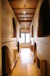 Y Pub & Hostel Tottori Отели в г. 