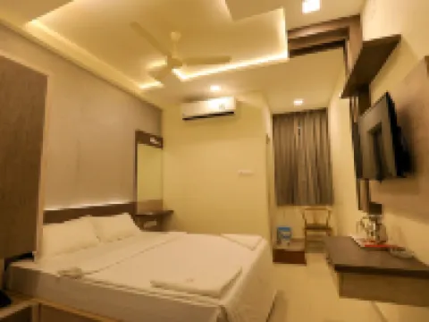 Jayam Hotels in Palani