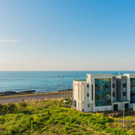 Petit Jeju Victor Отели рядом с Аэропорт Чеджу