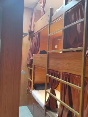 Kufa PG Dormitory Hotels in Kurla