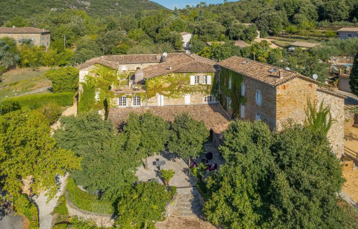 Logis Hôtel le Pradinas