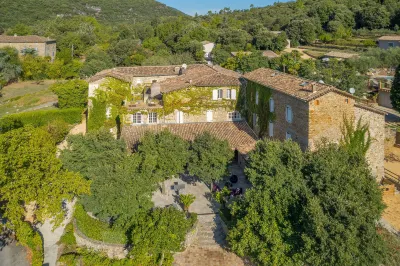 Logis Hôtel Restaurant le Pradinas Hotels in Mialet