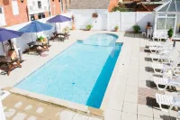 Doric Hotel - Pool