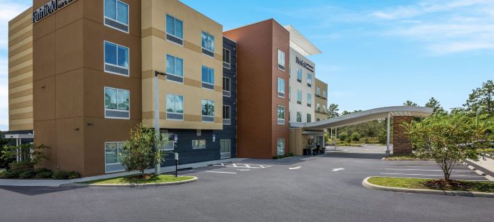 Fairfield Inn & Suites Brooksville Suncoast Parkway Hotels in Hernando County