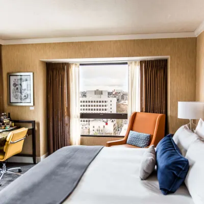 Dossier Hotels near Chapman Square