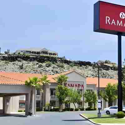 Ramada by Wyndham St George Hotel Exterior