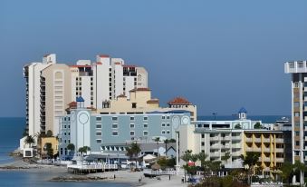 Gulfview Hotel - on the Beach