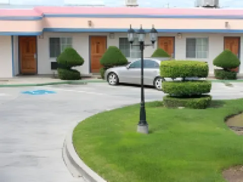 Garden View Inn