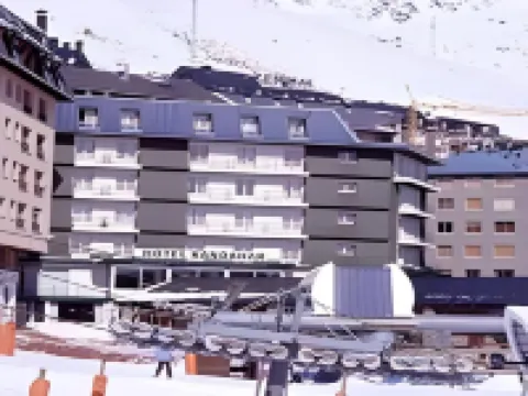 Hotel Kandahar Hotels in 