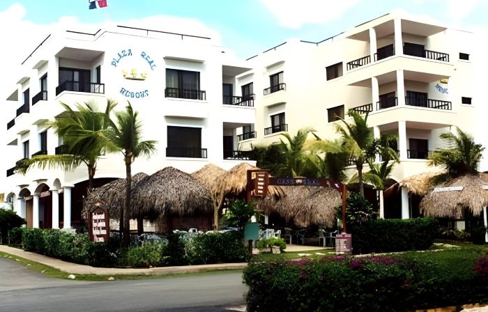 Plaza Real Resort