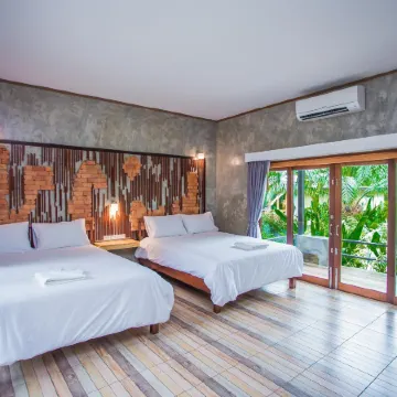 Palm Pran Resort