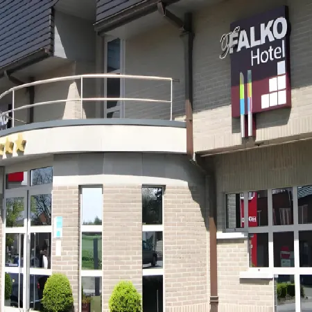 Falko Hotel Отели рядом с достопримечательностью «Парк Фрейбрук»