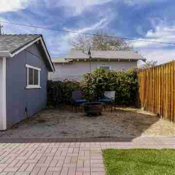 Reno Studio Gem: Cozy Adu w/ Netflix, Free Parking Hotel Exterior