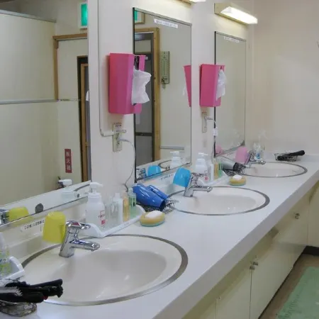 Capsule Hotel Famy (Male Guests Only)