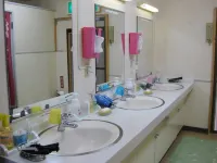 Capsule Hotel Famy (Male Guests Only) Các khách sạn ở Yachiyo