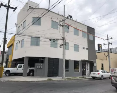 Adhoc Cintermex Các khách sạn ở 