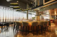 Hôtel Escad Quartier DIX30 - bar